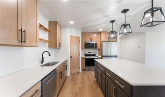 322 Old Glory Dr NE, Alexandria, MN 56308