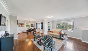 731 56th St, Des Moines, IA 50312