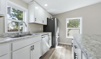 406 W Lincoln St, Ashley, IN 46705