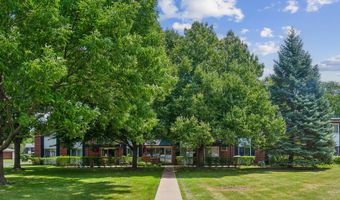 2434 Brandenberry Ct 2A, Arlington Heights, IL 60004