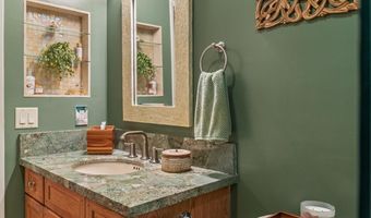 1299 ULUNIU Rd 103E, Kihei, HI 96753