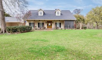 310 W Magnolia Ave, Abbeville, LA 70510