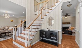 38 Steeple Ln, Lincoln, RI 02865