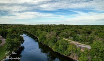 1402 Winaki Trl, Algonquin, IL 60102