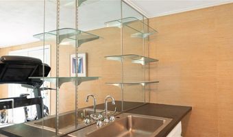 65 Huguenot Dr, East Greenwich, RI 02818