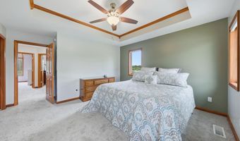 7833 Garman Rd, Auburn, IN 46706