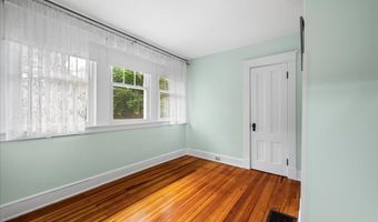 23 Spring St, Chester, CT 06412