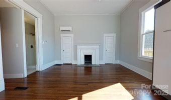 428 Hawthorne Ln 1, Charlotte, NC 28204