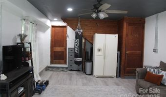 242 Birch Ln, Arden, NC 28704