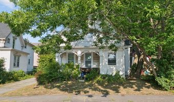 56 Chapel St, Augusta, ME 04330