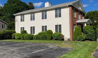 33 College Hill Rd 10, Warwick, RI 02886
