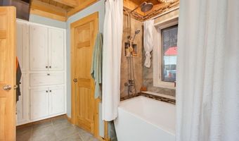 1062 Wilder Hwy, Alpine, TN 38543