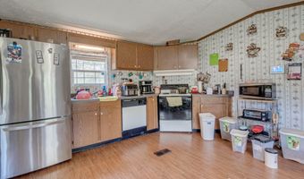 262 Albacore Rd, Bonneau, SC 29431