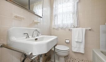 144 Hughes Pl, Albertson, NY 11507