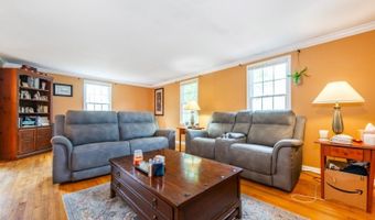 10 Cedar Wax Wing Rd, Allamuchy Twp., NJ 07840