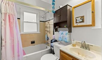 7652 Osage Ave, Allen Park, MI 48101