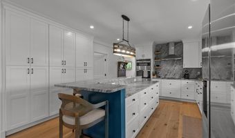 109 Carroll Ave, Newport, RI 02840