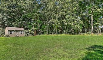 15 Highland Rd, Glocester, RI 02814