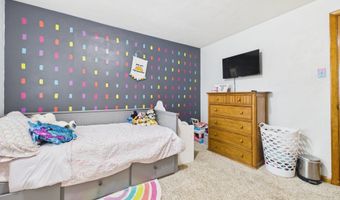 2763 W Hickory Dr, Anderson, IN 46013