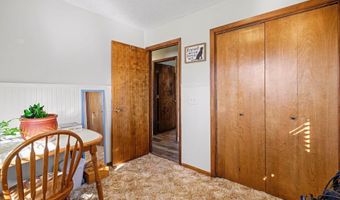 1720 S 13th St, Beatrice, NE 68310