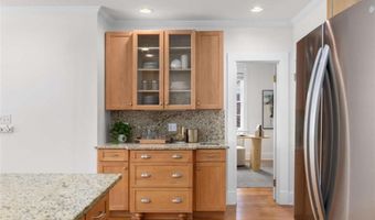 16 Clarendon Ave, Avondale Estates, GA 30002