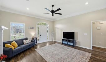 202 Cherry Bark Dr, Brandon, MS 39047