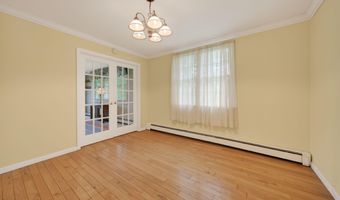 16 Oneida Ave, Atlantic Highlands, NJ 07716