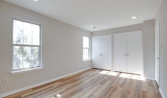 5713 LAWSONS HILL Ct, Alexandria, VA 22310