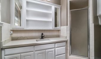 6205 MCCOY Dr, Amarillo, TX 79109
