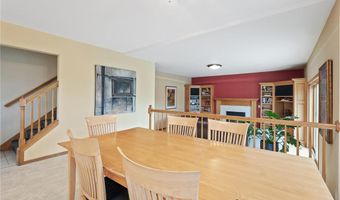 3124 Christopher Ln, Shoreview, MN 55126