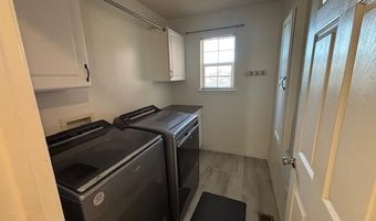 7608 Lakewood Ave NW, Albuquerque, NM 87120