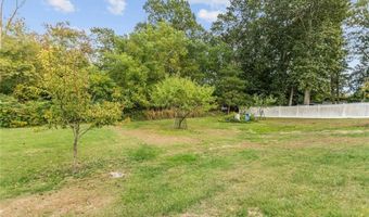 73 Grandview Dr, Cumberland, RI 02864