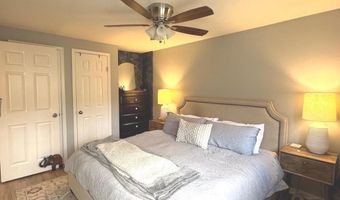 2120 S LOWELL St, Arlington, VA 22204