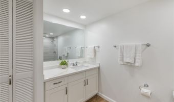 5070 Likini St PH210, Honolulu, HI 96818