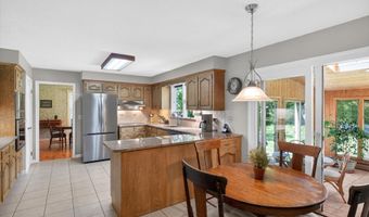5 Shingle Mill Dr, Canton, CT 06019