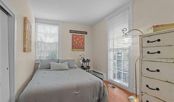 275 Hope St, Bristol, RI 02809