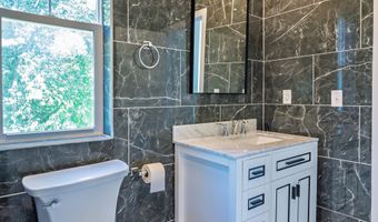 372 Foxboro Dr, Avon, IN 46123