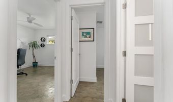 232 Kamahao Cir, Wailuku, HI 96793