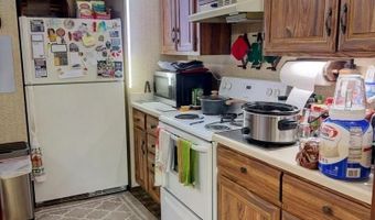 1921 Villa Dr, Artesia, NM 88210