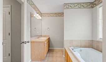 2419 Shealei Cir, Alma, AR 72921