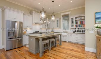 15 Hunting Lodge Rd, Bluffton, SC 29910