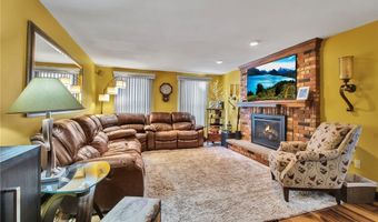 7 Shalamar Ct, Amherst, NY 14068