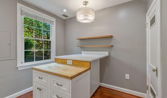 2700 16TH St S 675, Arlington, VA 22204