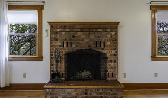 126 Nursery St, Ashland, OR 97520