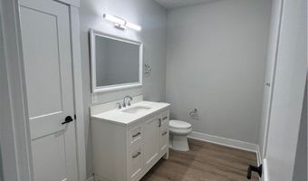 825 Club Dr W, Aurora, OH 44202