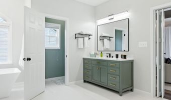 22530 FOREST RUN Dr, Ashburn, VA 20148