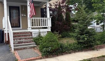 15 Villa Ave, Cranston, RI 02905