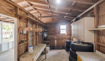 16201 Cervantes Ct, Biloxi, MS 39532