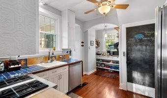39308 LITTLE RIVER Tpke, Aldie, VA 20105