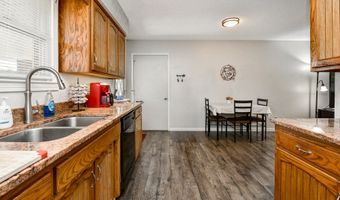 1004 Baretta Ct, Aurora, MO 65605